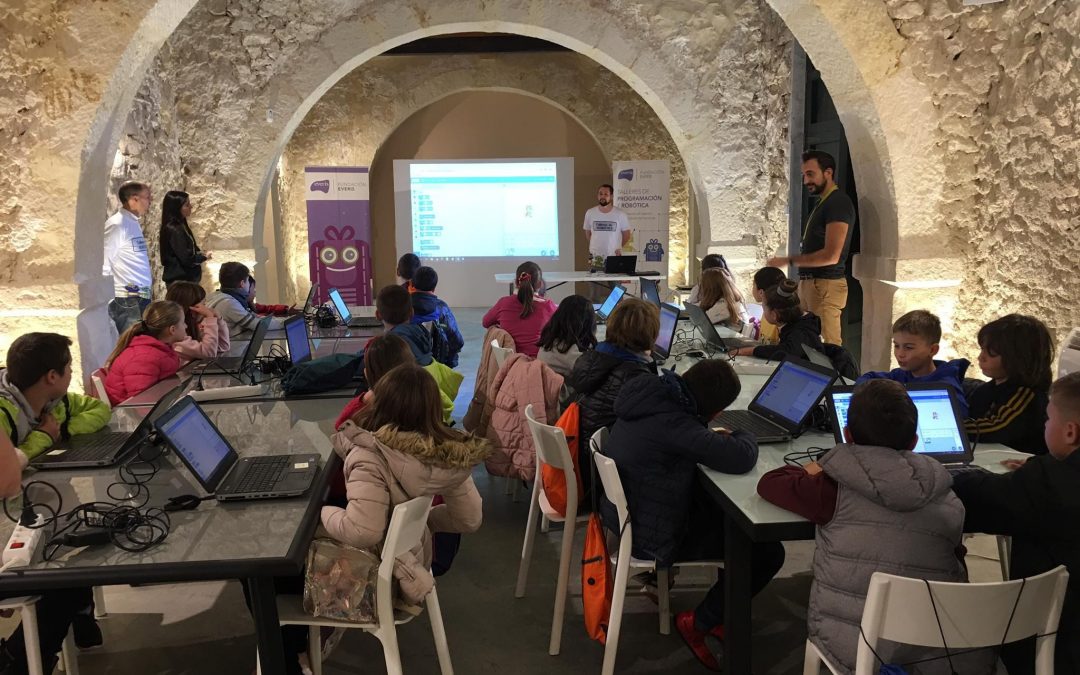 Fomentando el pensamiento computacional el Día Universal del Niño