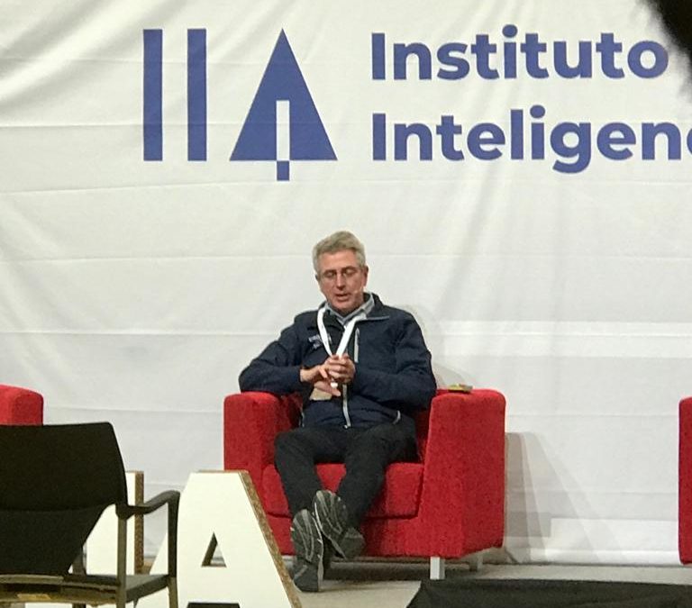 Aquilino Peña clausura la 3ª edición del Master Ejecutivo de Inteligencia Artificial