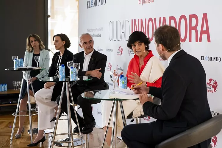 Alfonso Vegara: los casos de Singapur, Bilbao y Medellín, referentes mundiales de cambio