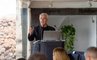 «Lanzarote 2030:  una estrategia de ecodesarrollo” – Alfonso Vegara