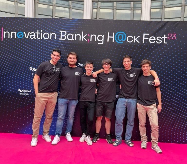 Marcos Checa, desarrollador de 1MillionBot, premio en el «Innovation Banking Hack Fest»