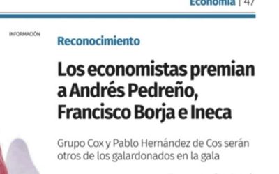 Los economistas premian a Andrés Pedreño y a Pablo Hernández de Cos, exgobernador del Banco de España